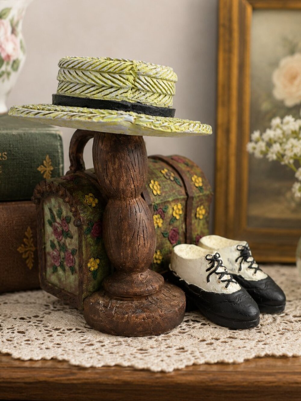 Young’s Victorian Hat Stand Figurine Miniature Resin Statue Shoes Trunk Decor